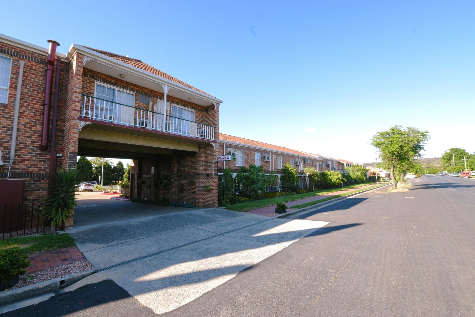 Golden Age Motor Inn Queanbeyan & Canberra